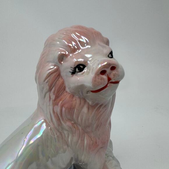 Vintage Pearl Lustreware Porcelain Lion Statue Pastel Pink & Blue - Picture 2 of 11